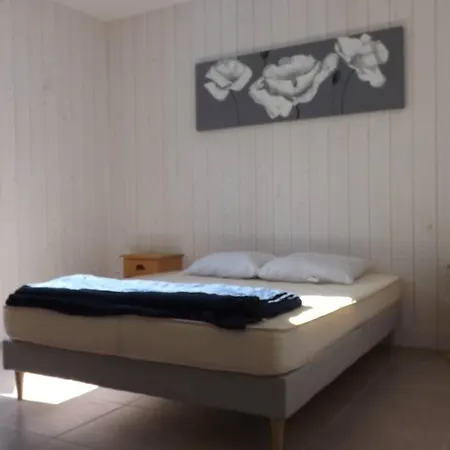 בית נופש Les Maisons Du Marais *